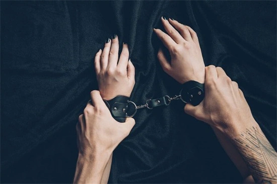 西檬之家-字母圈新人入圈指南：从M角度看BDSM